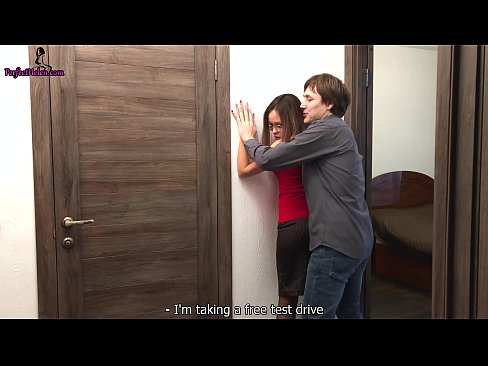 ❤️ Sexy Realtor သည် သူမ၏ တိုက်ခန်းကို ရောင်းနေစဉ် သူမ၏ ဖင်ပေါက်များကို ကာမစိတ်ဖြင့် လှုပ်ယမ်းနေသည် - Krempai ❤ Porno my.epicpornvideos-com.ru ❌️